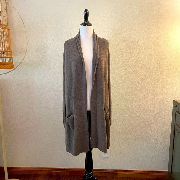 Barefoot Dreams Bamboo Chic Light Cardigan Size Large - Picture 1 of 6